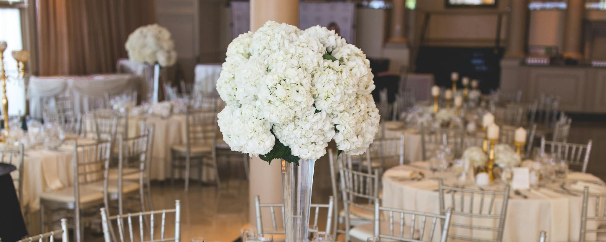 Tables With Flower Decors